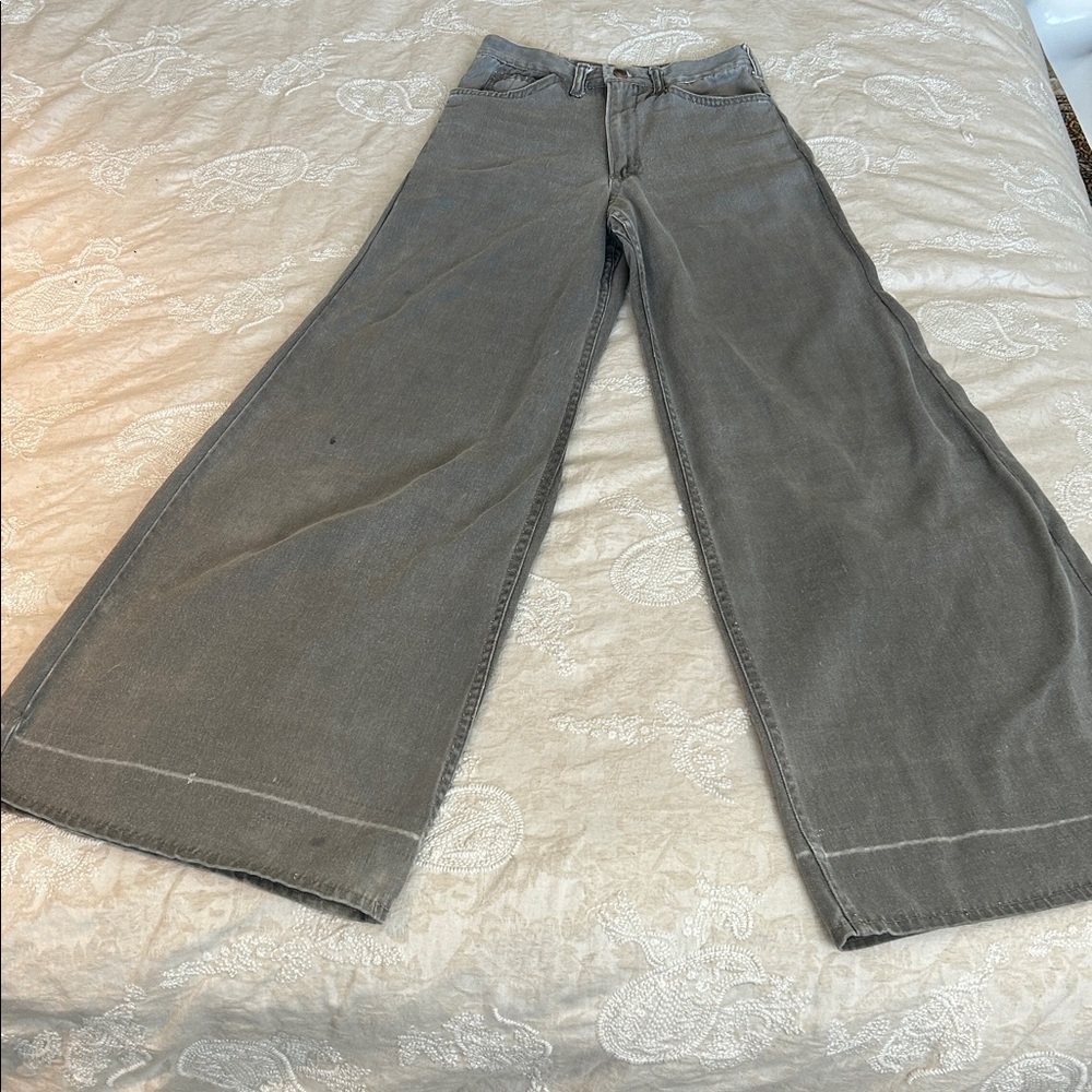 🦩Vintage Ziggy Gray Wide Leg Jeans - Fair Condition (Stains Noted) - Size 26